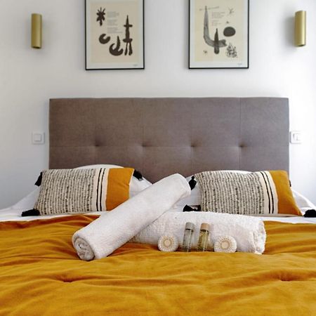 Appartement Design Ile St Louis - Welkeys ปารีส ภายนอก รูปภาพ
